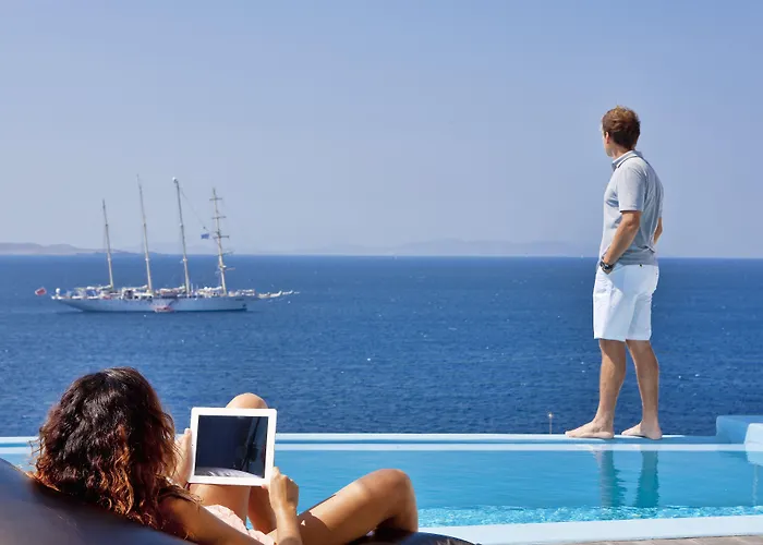 Kouros & 5* Mykonos Town