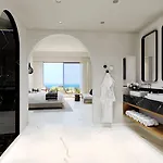 Kouros & 5* Mykonos Town