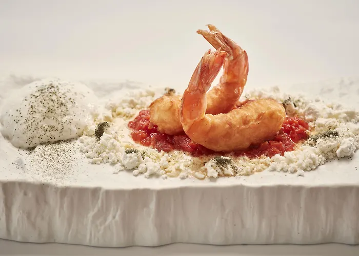 Kouros & מלון 5*