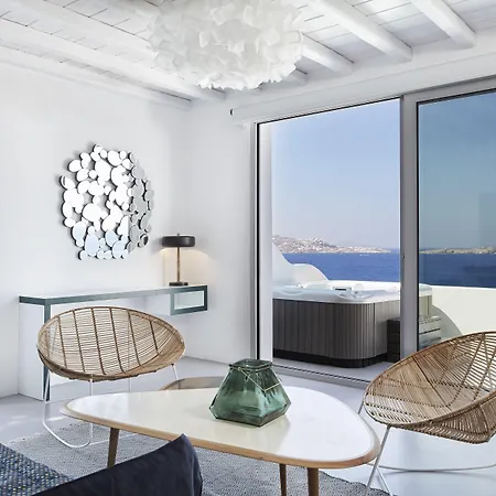 Kouros & Szálloda 5*