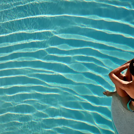 فندق أجنحة وفندق كوروس Mykonos Town