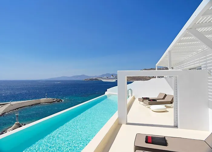 Kouros & Hotell Mykonos Town