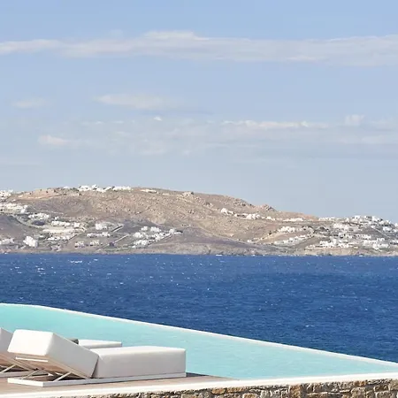 호텔 코우로스 호텔&스위트 5*