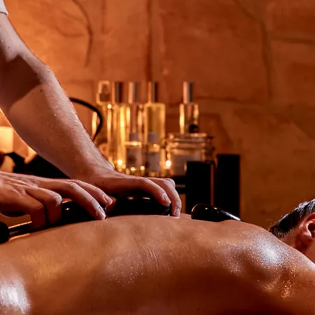 코우로스 호텔&스위트