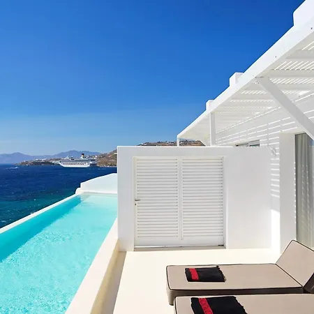 Kouros & Mykonos Town