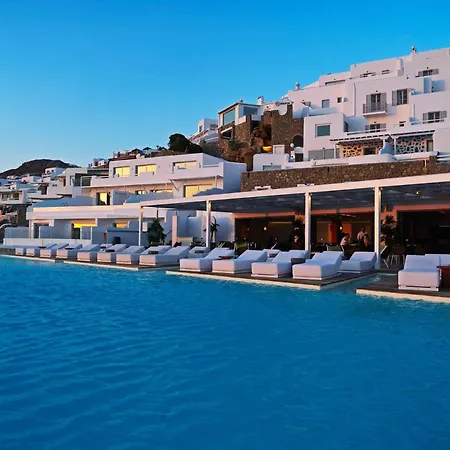 Kouros & 5* Mykonos Town