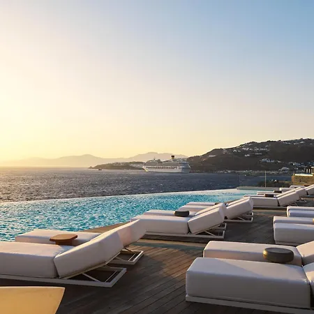 코우로스 호텔&스위트 호텔 5*