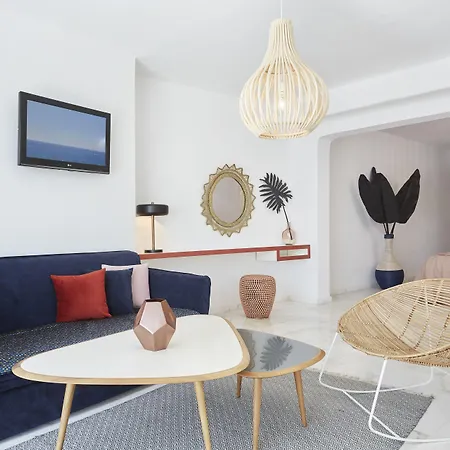 호텔 코우로스 호텔&스위트 5*